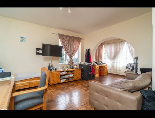 2 BEDROOM APARTMENT SOLD IN ESSENWOOD
